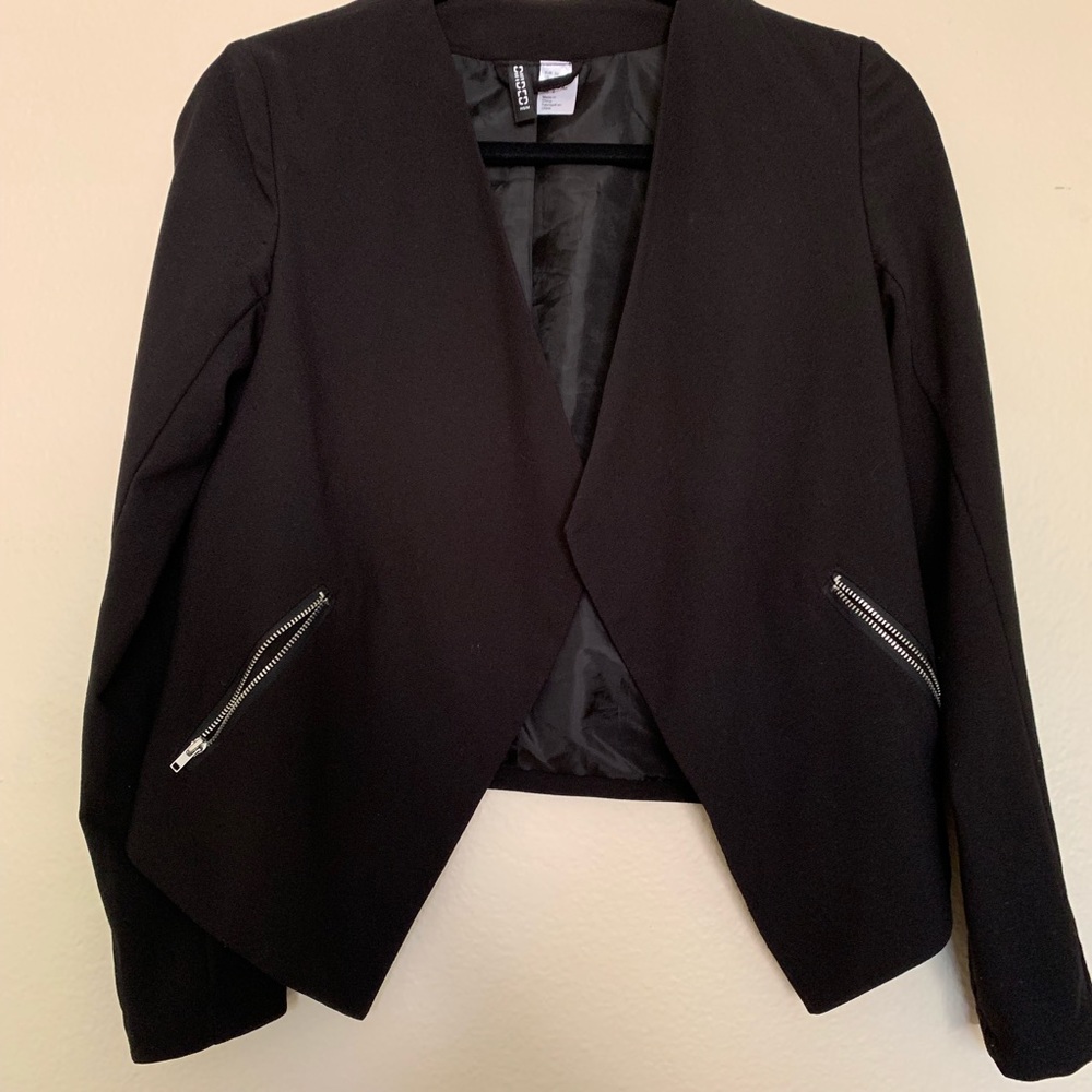 H&M stylish blazer 💕